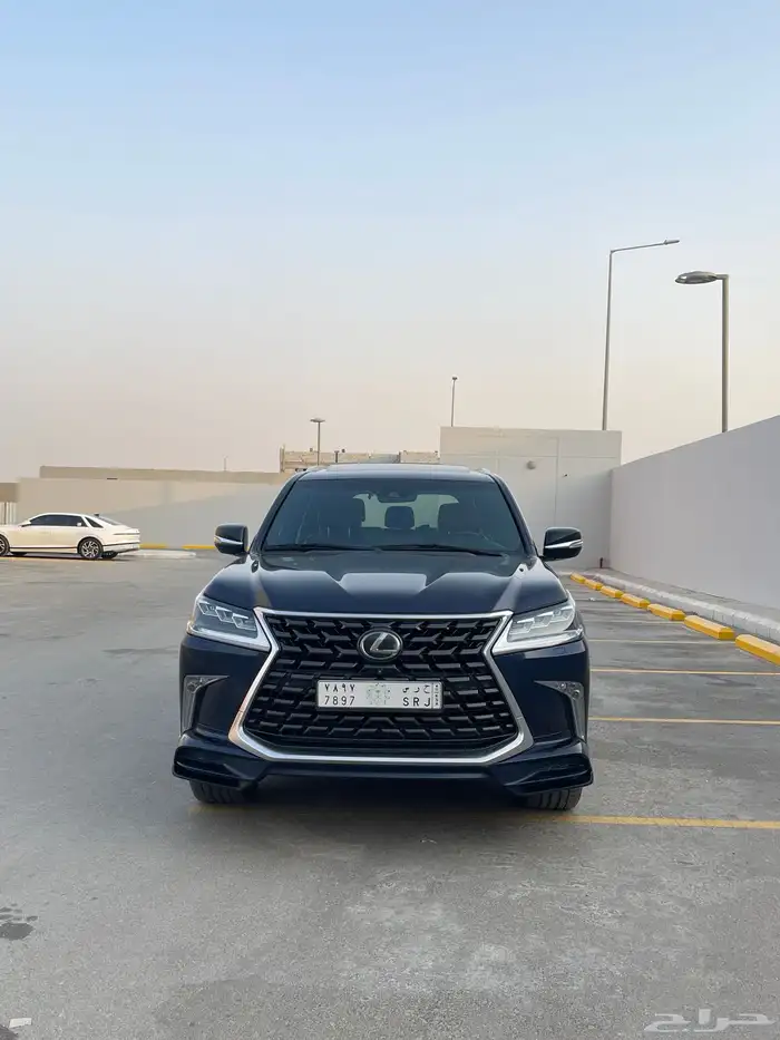 للبيع لكزس 2021 مالك اول من الوكاله 0