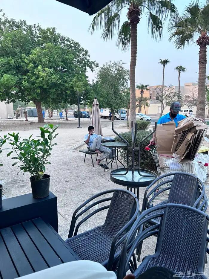 كراسي وطاولات خارجية 2
