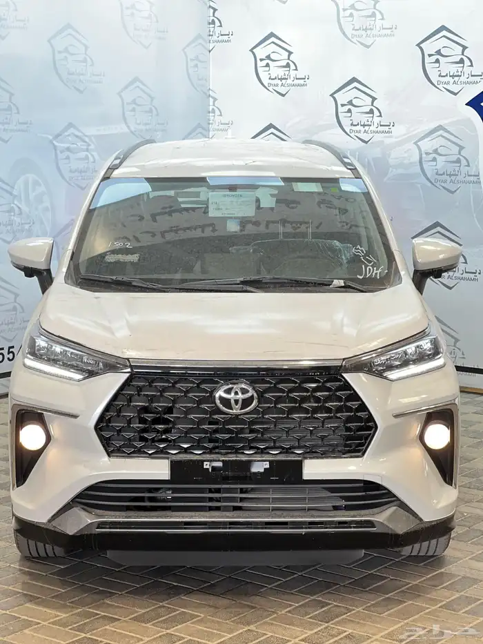 تويوتا فيلوز GLX موديل 2025 كاش واقساط 0