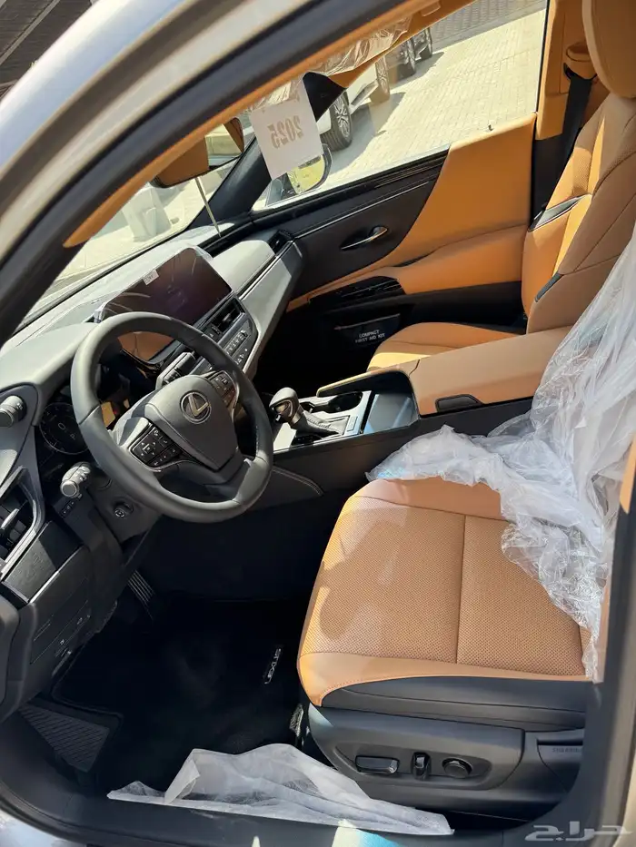 لكزس 2025 بريمي ES350 AA كاش واقساط 7