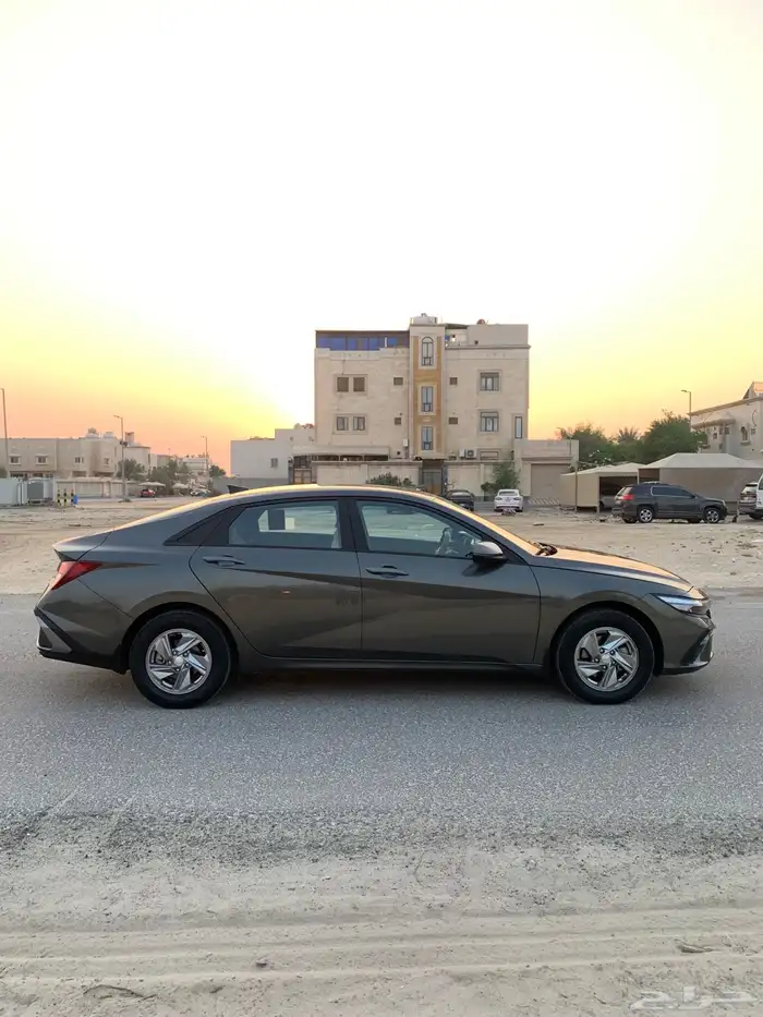 هونداي انترا 2024 4