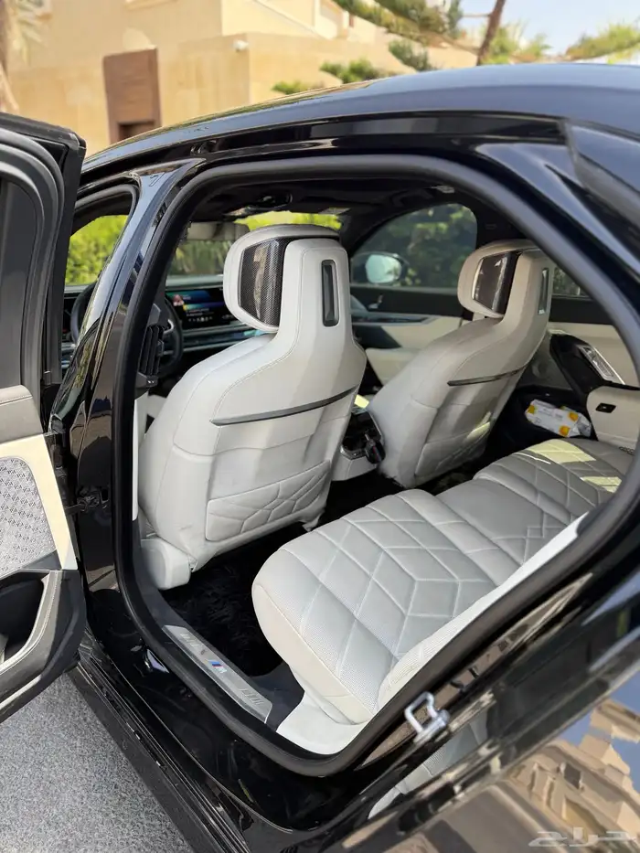 بي ام 760ماشي قليل سعودي 8