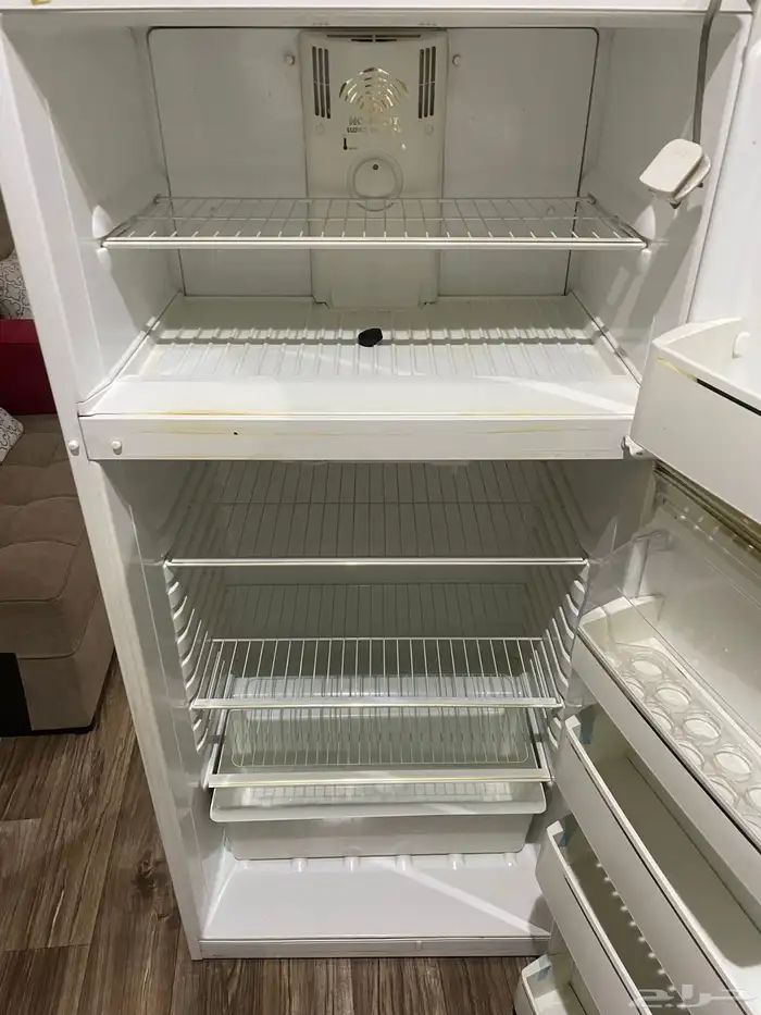 ثلاجة للبيع على السوم 1