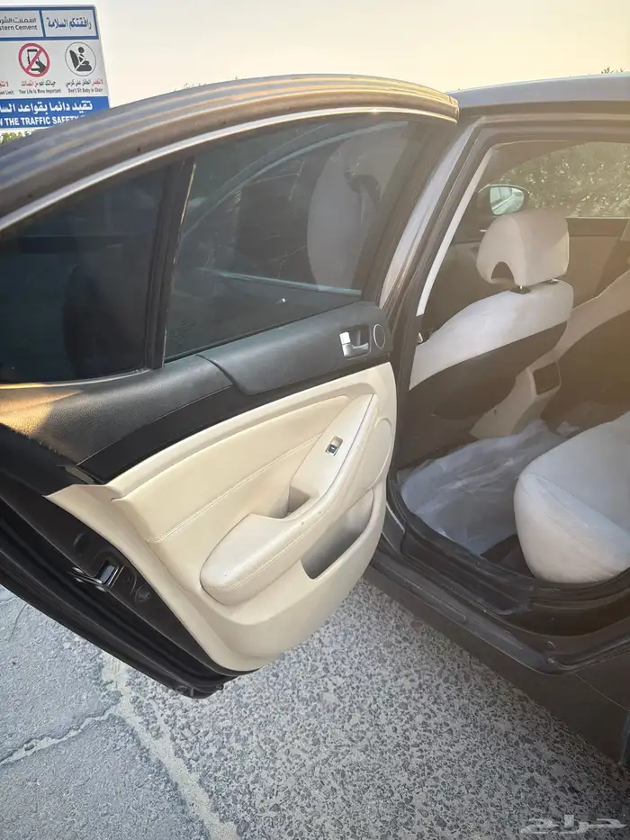 كيا كادنزا 8