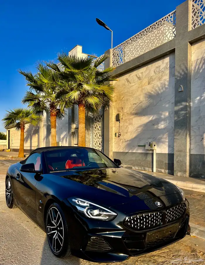 بي ام Z4 موديل 2020 كت M فل كامل صيانة الوكالة 12