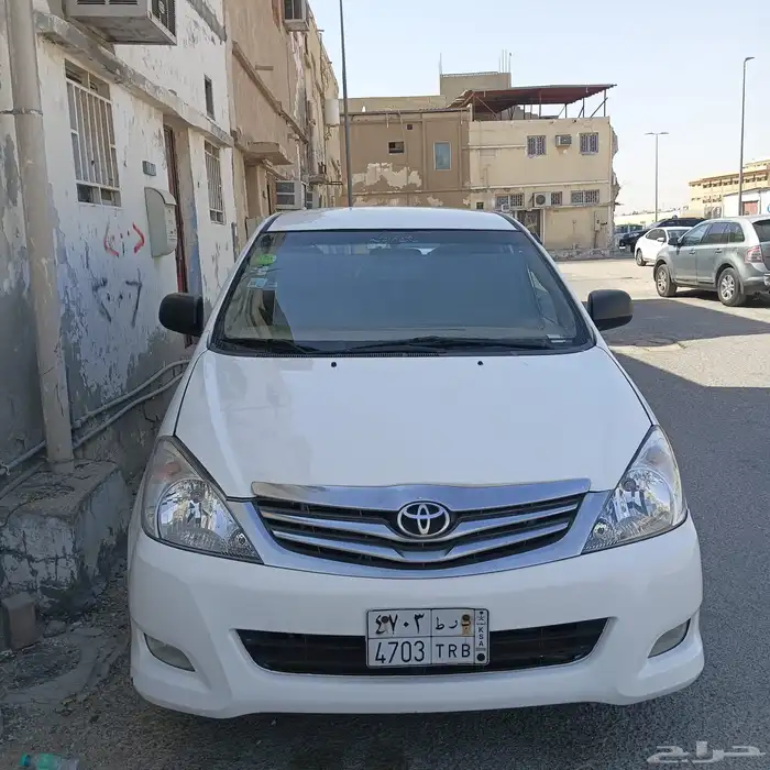 Toyota innova 2010 model 0
