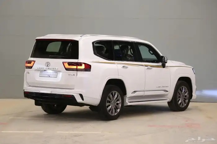 لاندكروزر VXS بريمي 2024 3