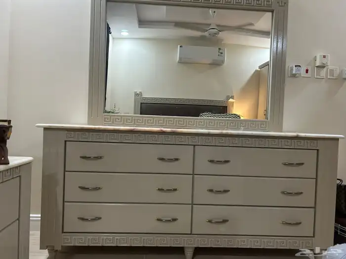 غرفة نوم 8