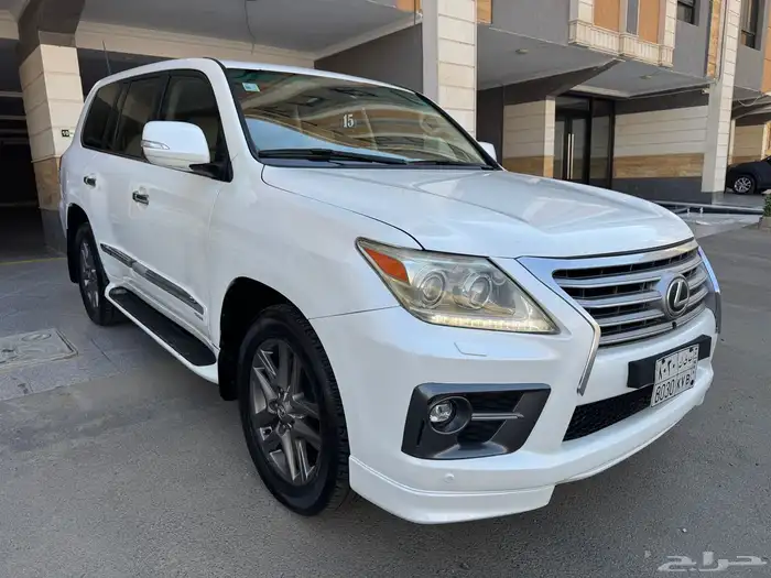 لكزس 2013 LX570 فل سعودي DD 6