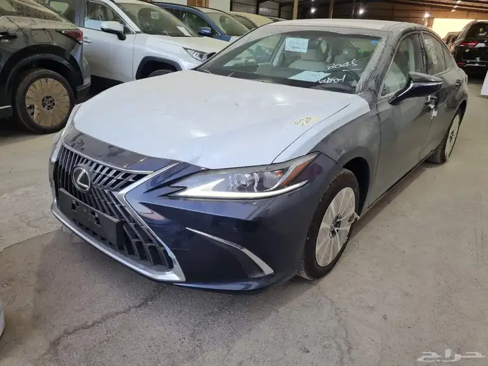 لكزس ES250 AA 2025 كاش واقساط 3