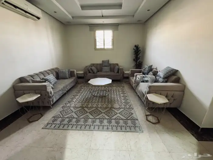 اغراض شقة للبيع 1