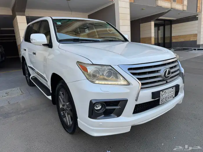 لكزس 2013 LX570 فل سعودي DD 7