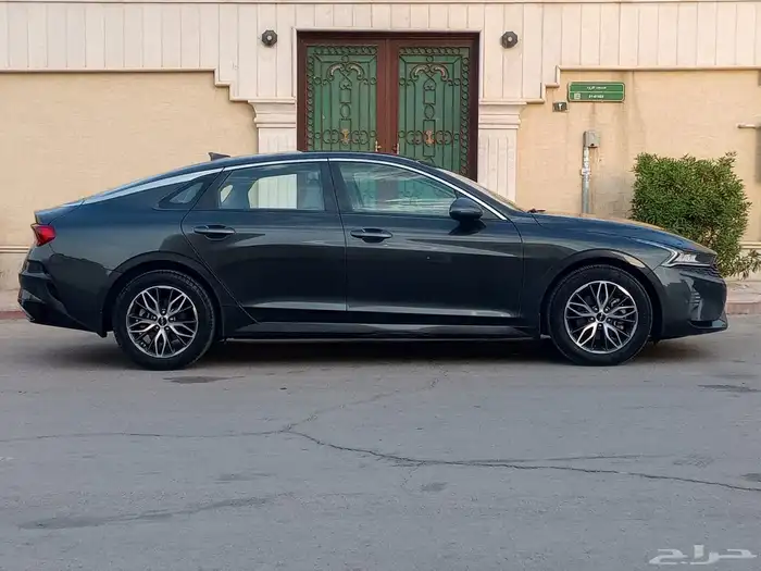 كيا-K5-2022-استاندر- بنزين- بحالة الوكالة 4