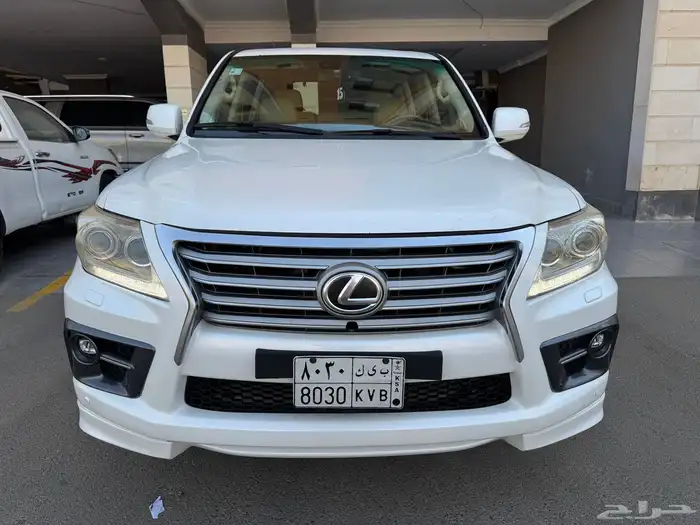 لكزس 2013 LX570 فل سعودي DD 1