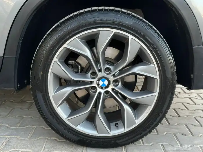 بي ام دبليو X3 رصاصي 2015 17