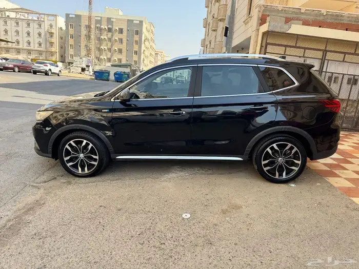 أم جي RX5 2018 بقمه النظافه 3