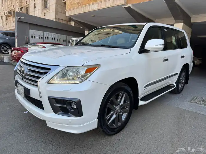 لكزس 2013 LX570 فل سعودي DD 5