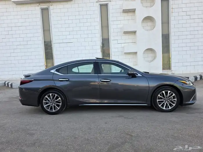لكزس 2023 ES350 3