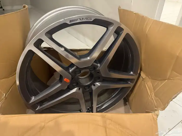 للبيع جنط مرسيدس امامي مقاس 20 اصلي وكاله 0