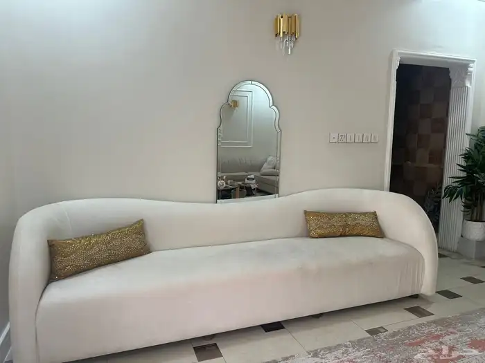للبيع الكراسي الكبير سعره 1000 والكرسي الصغير السعره 300 2