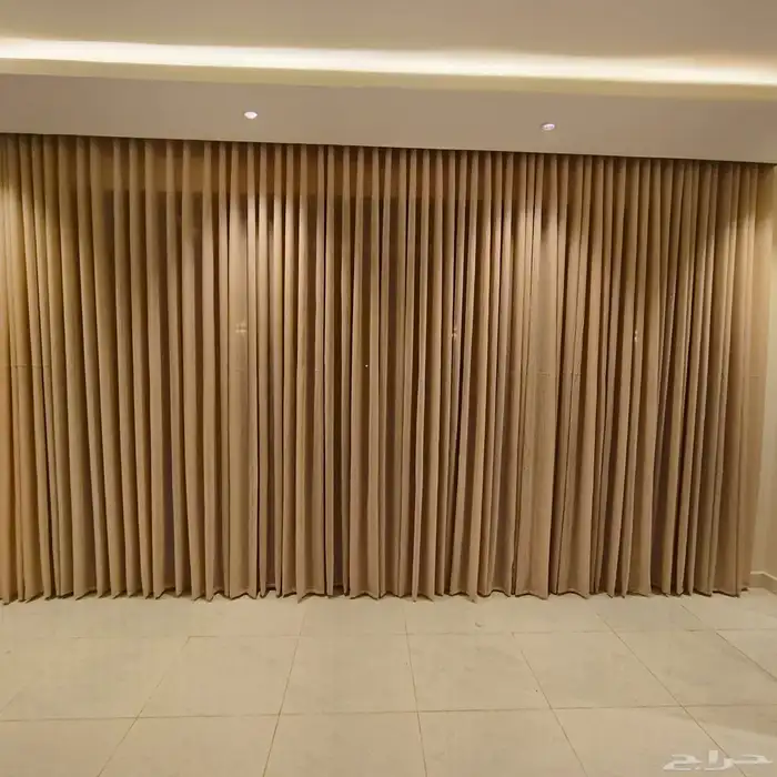 تفصيل جميع أنواع الستائر توصيل وتركيب مجاني 4