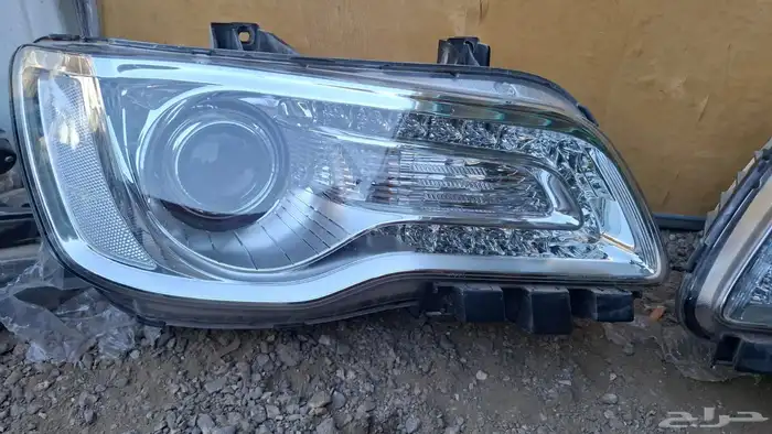 شمعات امامي كرايزلر c300 موديل2015 الى 2019 يمين يسار وكاله 2