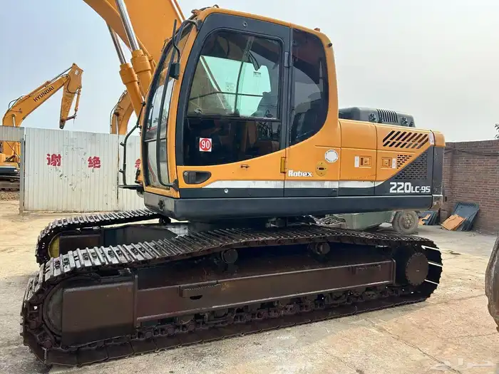 excavator for rent in Jizan 0