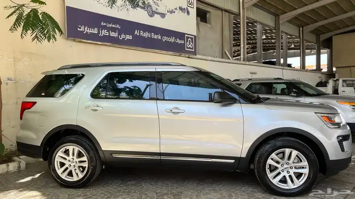 فورد أكسبلورر XLT 2018 (بحالة نظيفة جدا ) 2