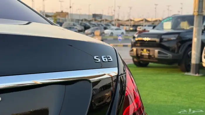 مرسيدس S63 AMG   مواصفات ألمانية   2018   بحالة ممتازة - 16