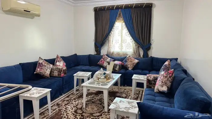 المجالس مع الطاولات 2