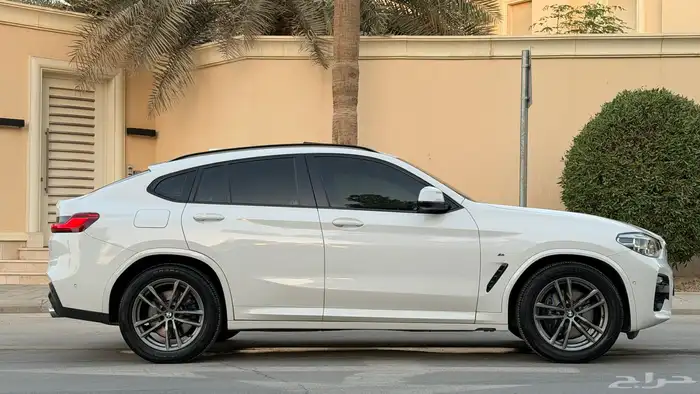 BMW X4 2020 بحالة الوكالة 16