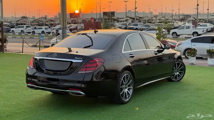 مرسيدس S560 4matic   خليجي   موديل 2018   بحالة ممتازة - 18