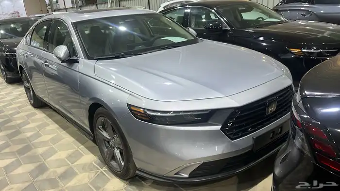 هوندا اكورد. 2025 نص فل. Ex 3