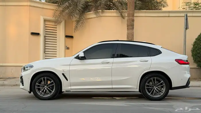BMW X4 2020 بحالة الوكالة 5