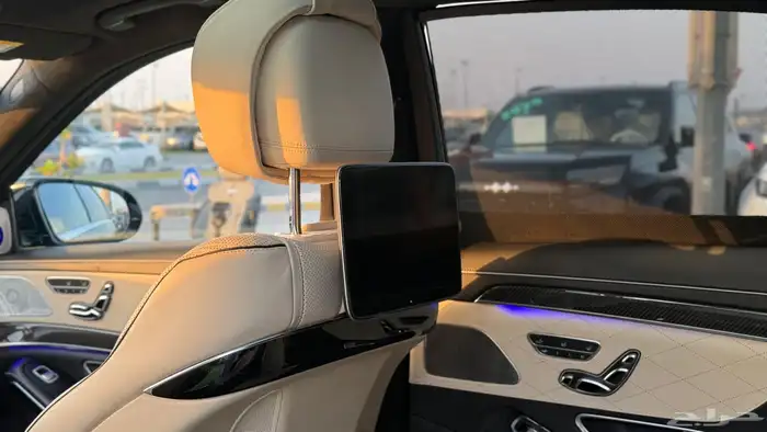 مرسيدس S63 AMG   مواصفات ألمانية   2018   بحالة ممتازة - 6