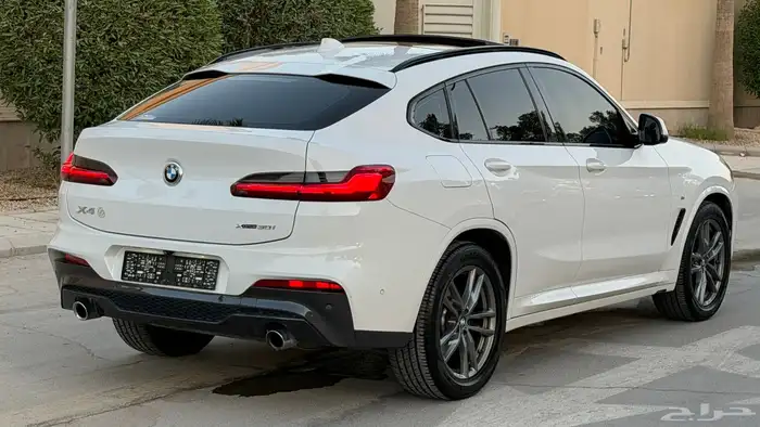 BMW X4 2020 بحالة الوكالة 11