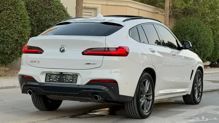 BMW X4 2020 بحالة الوكالة 12