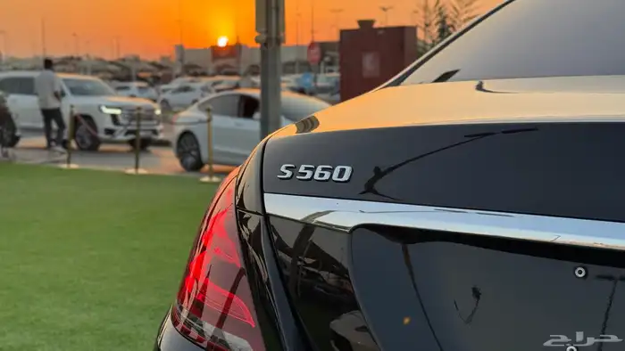 مرسيدس S560 4matic   خليجي   موديل 2018   بحالة ممتازة - 17