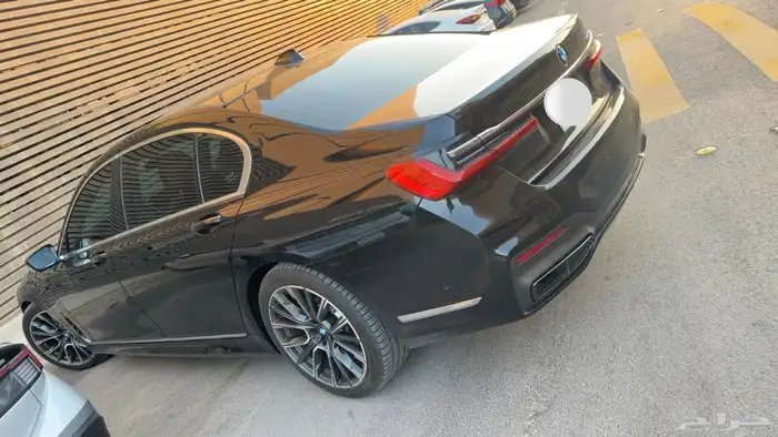 بي ام دبليو 730 2