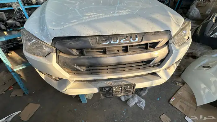 وجهيه ايسيزو من موديل 2021 الى 2025 3