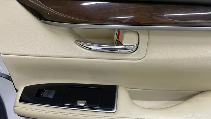 لكزس ES350 موديل 2016 وكاله 33