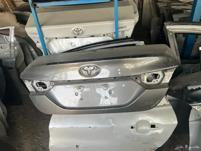 باب شنطة افالون كامري 2020-2019-2022-2021-2023 5