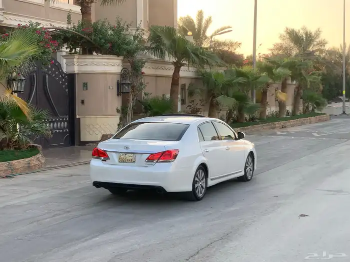 تويوتا افالون 2012 فل كامل 20
