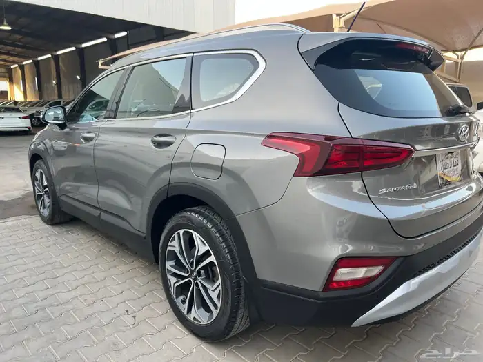 سنتافي 2019 بنزين سقف بانوراما دبل 7 مقاعد لدى قمة الاطلال 22