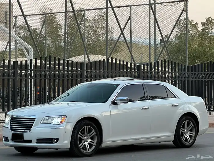كرايزلر 2014 V6 فل سعودي 1