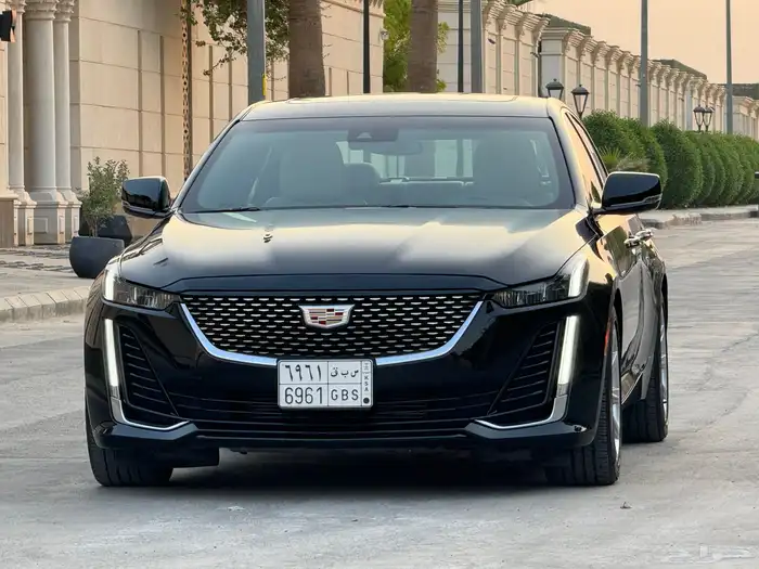 كاديلاك CT5 موديل 2024 ممشى 41 الف تحت الضمان والصيانة 0