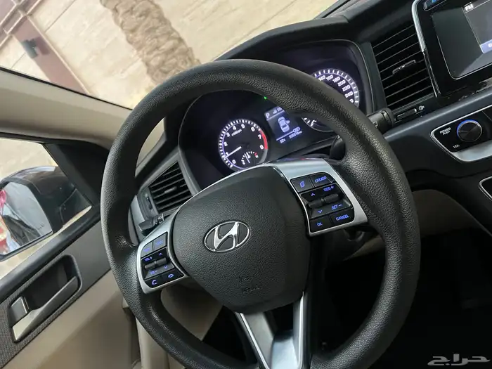هيونداي سوناتا 2019 بدي وكاله نظيفه جدا 24
