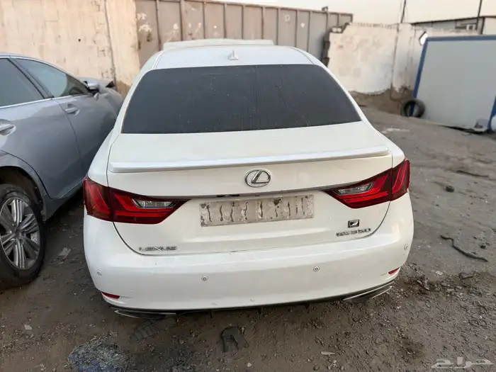 لكزس GSF 2015 تشليح قطع غيار لكزس 0