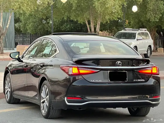لكزس-ES300h-2020(ممشي70الف) 5