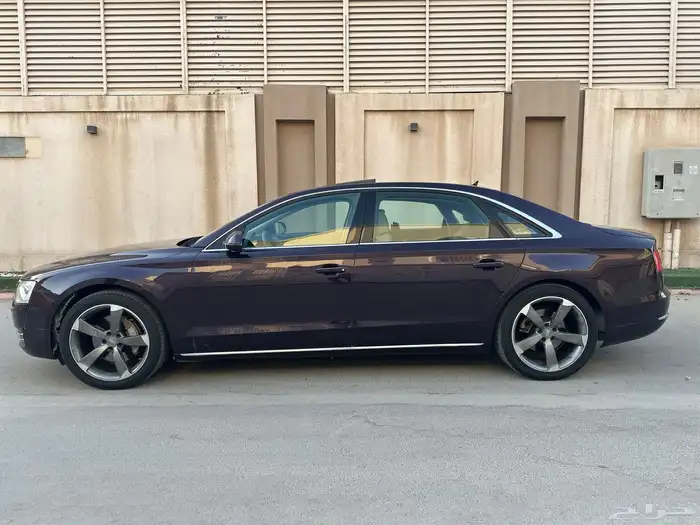 اودي Audi A8 مخزن 2012 1